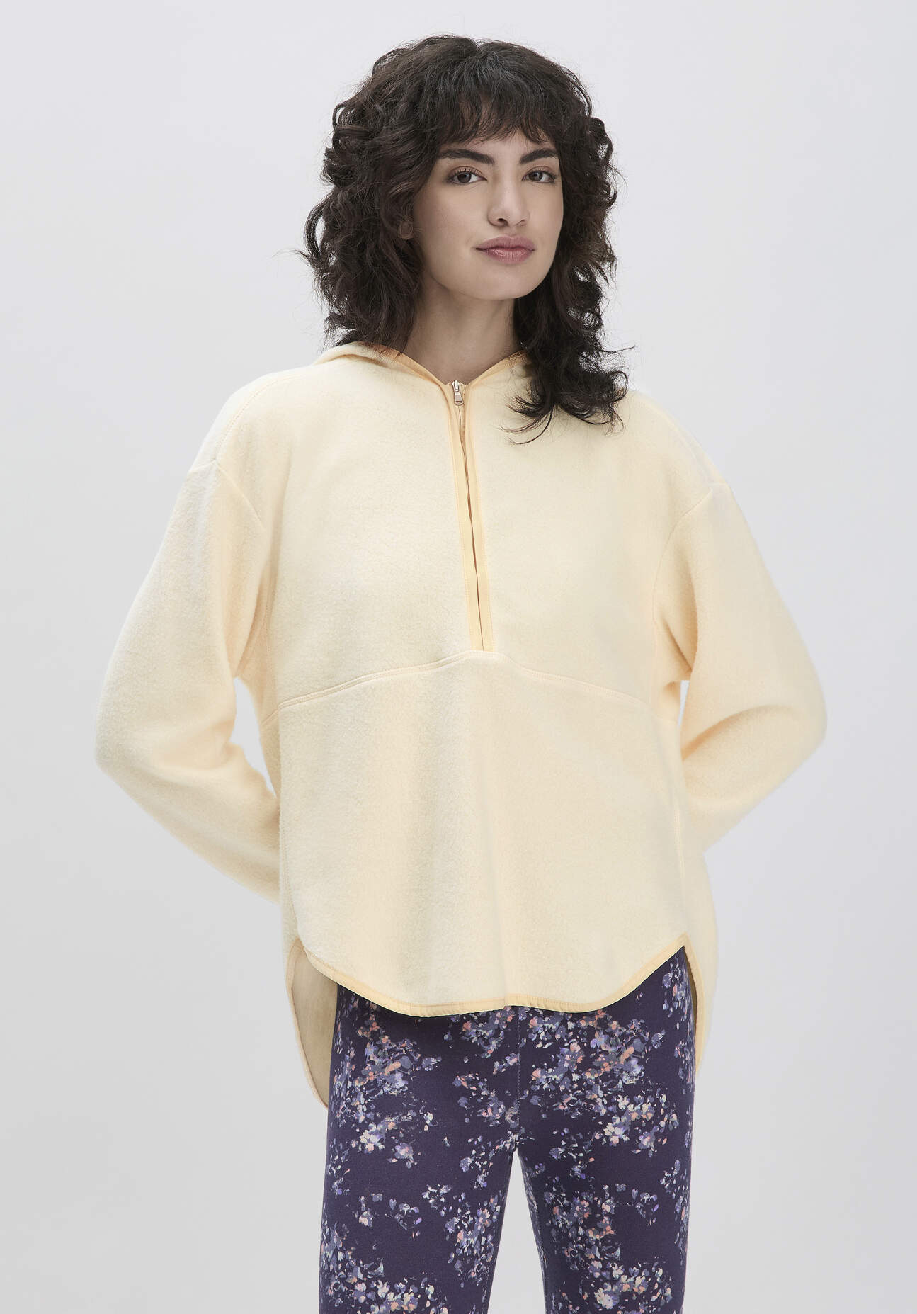 hessnatur Loungewear Fleece Hoodie Relaxed ACTIVE LIGHT aus Bio-Baumwolle - naturfarben GrösseL