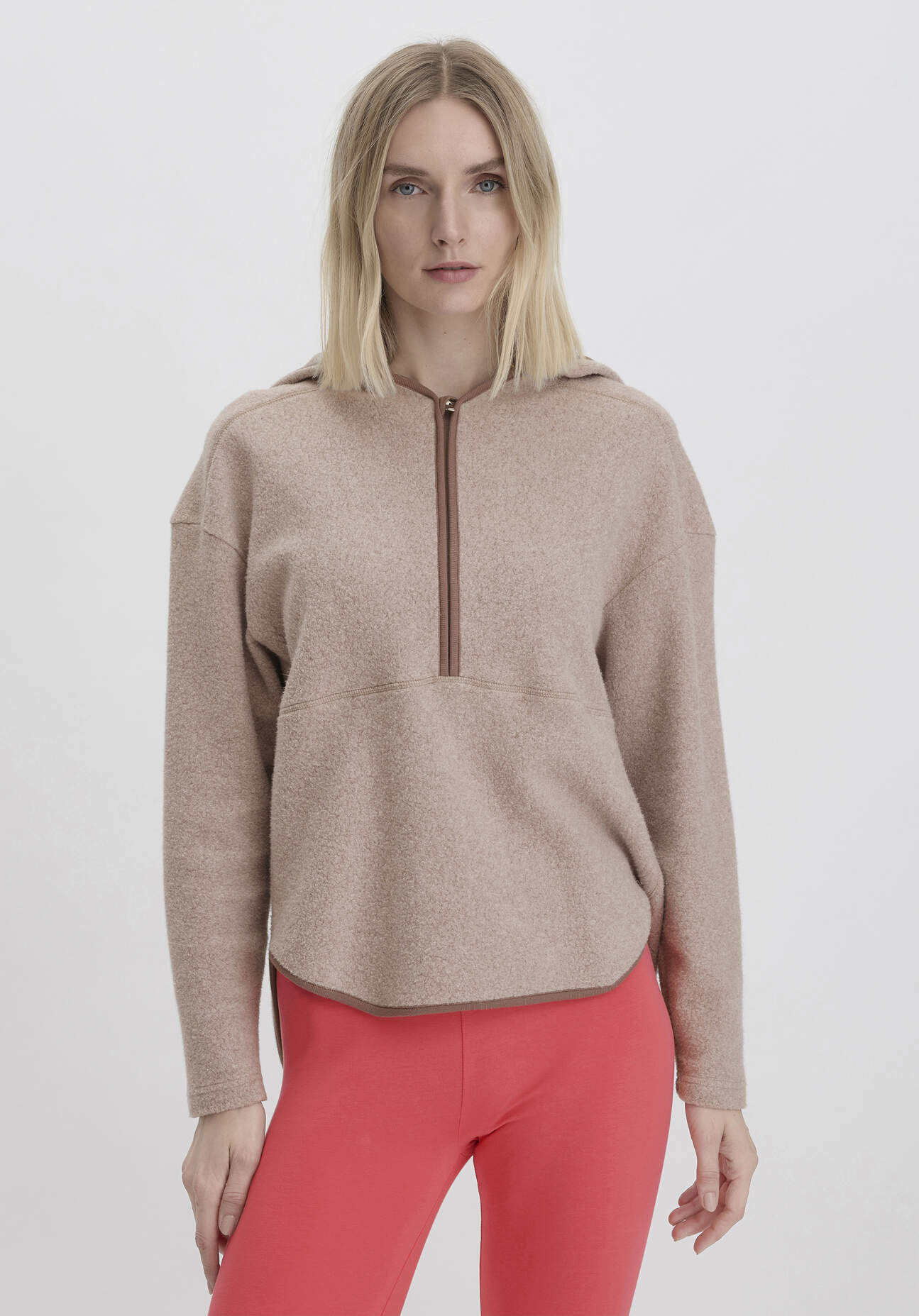 hessnatur Loungewear Fleece Hoodie Relaxed ACTIVE LIGHT aus Bio-Baumwolle - beige GrösseL