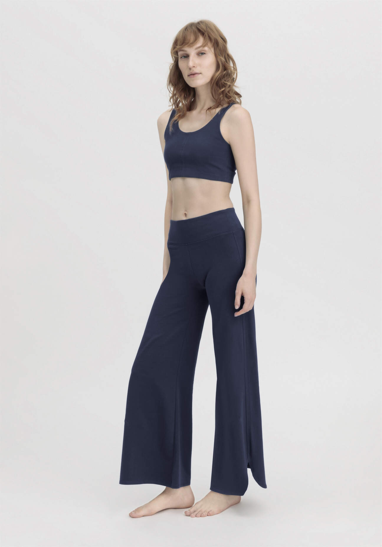 hessnatur Loungewear Hose Flared Medium Cut ACTIVE LIGHT aus Bio-Baumwolle - blau Grösse34