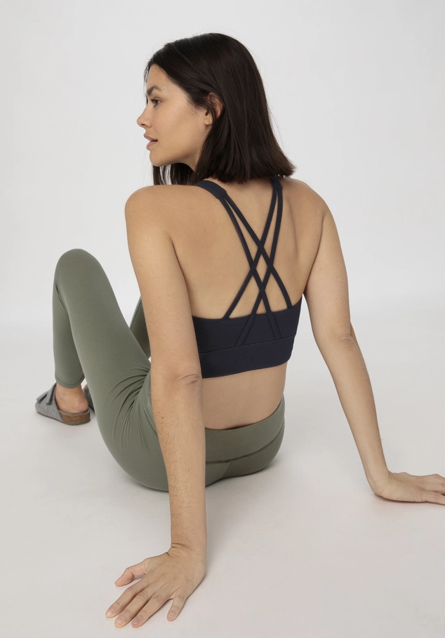hessnatur, Bustier Fitted Highneck ACTIVE LIGHT made of organic cotton