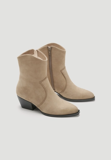 Ankle Boots Western aus chromfrei gegerbtem Nubuk-Leder