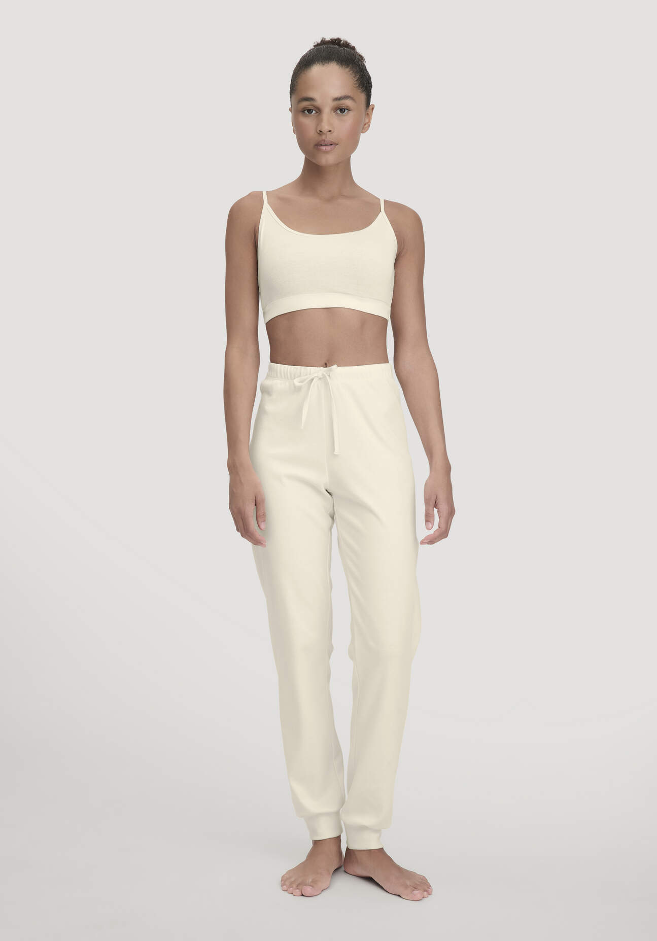 hessnatur Damen Schlafhose PURE NATURE aus Bio-Baumwolle - natur Größe 44