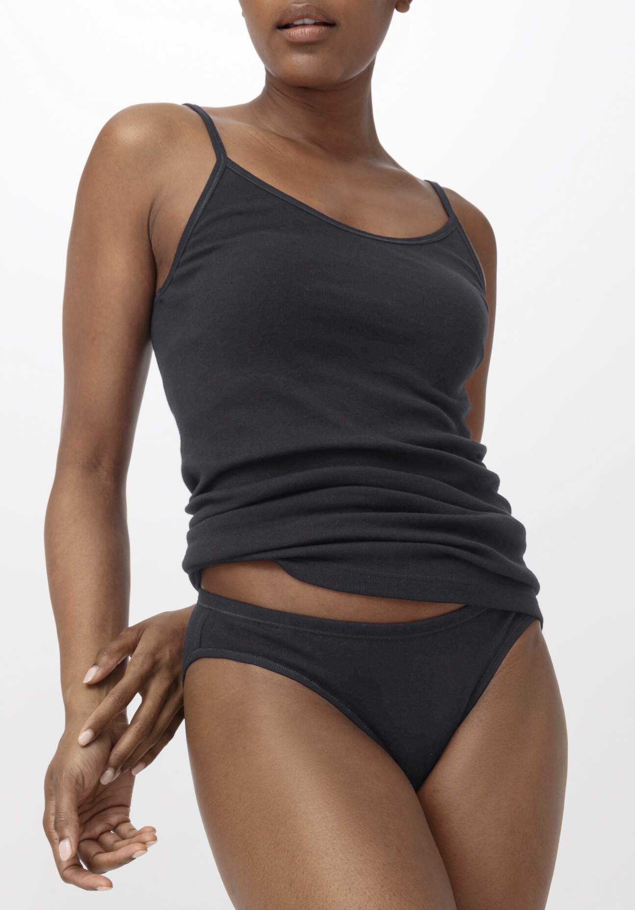 hessnatur Damen Slip Low Cut im PURE NATURE aus Bio-Baumwolle - schwarz Grösse46