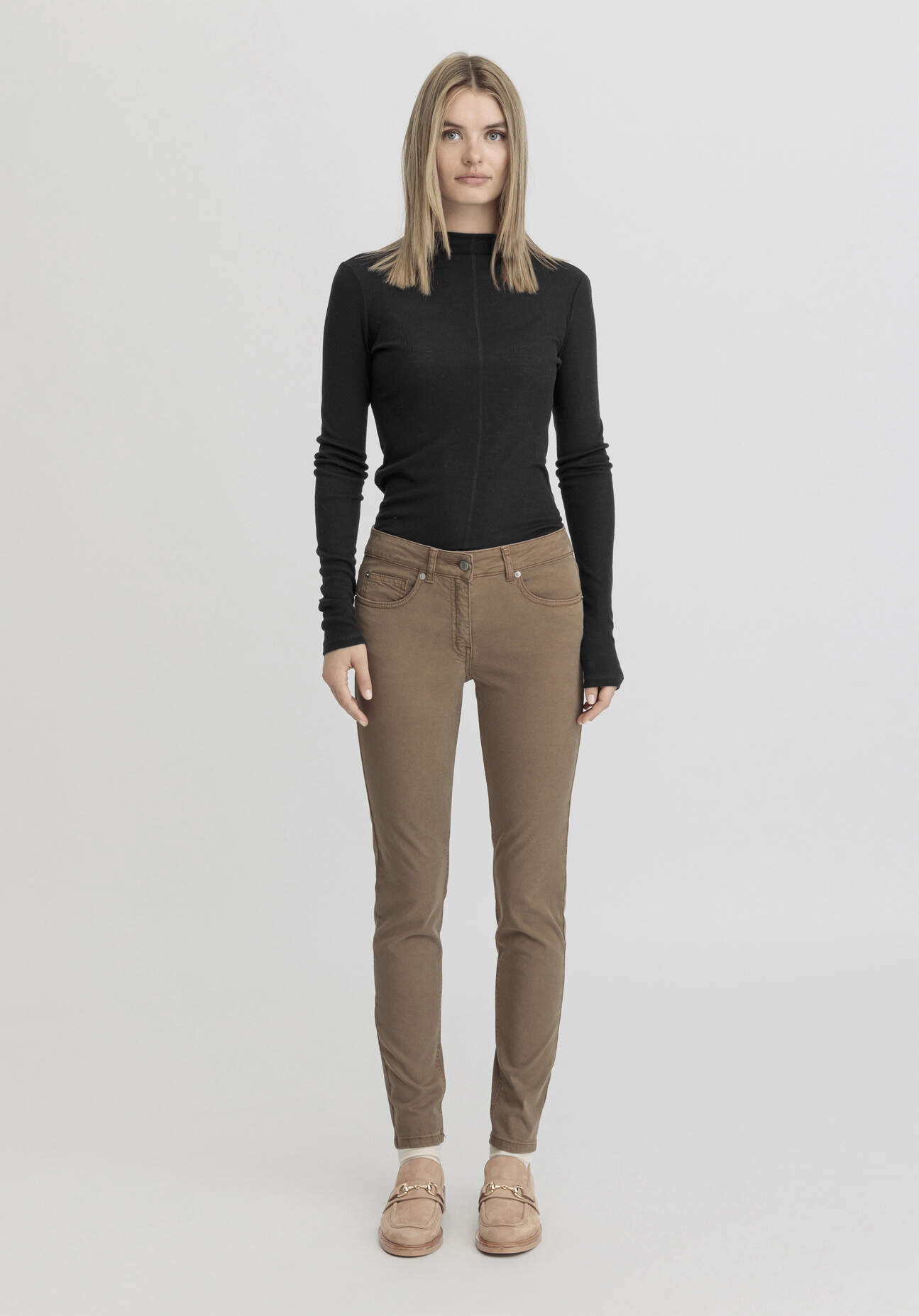 hessnatur Damen Hose Five Pocket Skinny aus TENCEL™ Lyocell mit Bio-Baumwolle - braun Grösse48