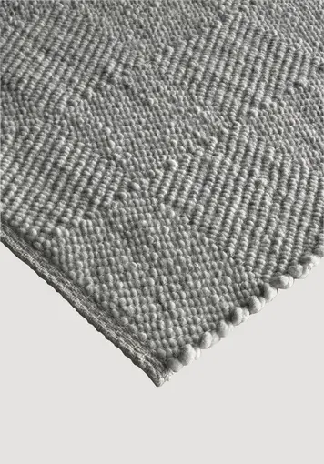 Woven carpet RUGA made from regional new wool - 2