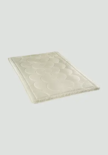 All-season duvet with tussah silk