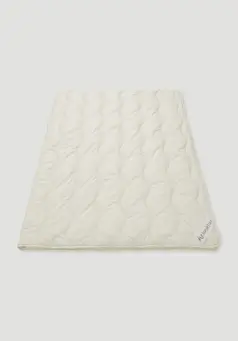 All-season duvet made from organic virgin wool