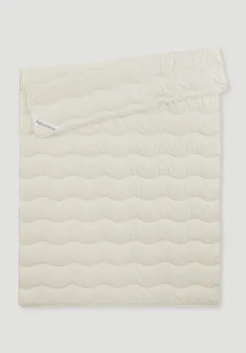 All-season duvet made from organic virgin wool