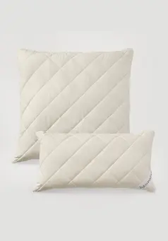 Pillow with organic virgin wool filling