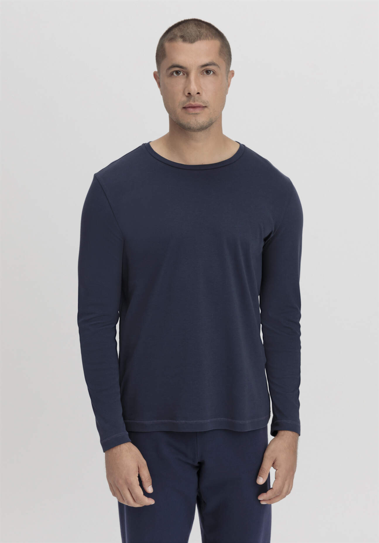 hessnatur Herren Longsleeve PURE NATURE aus Bio-Baumwolle - blau Grösse46