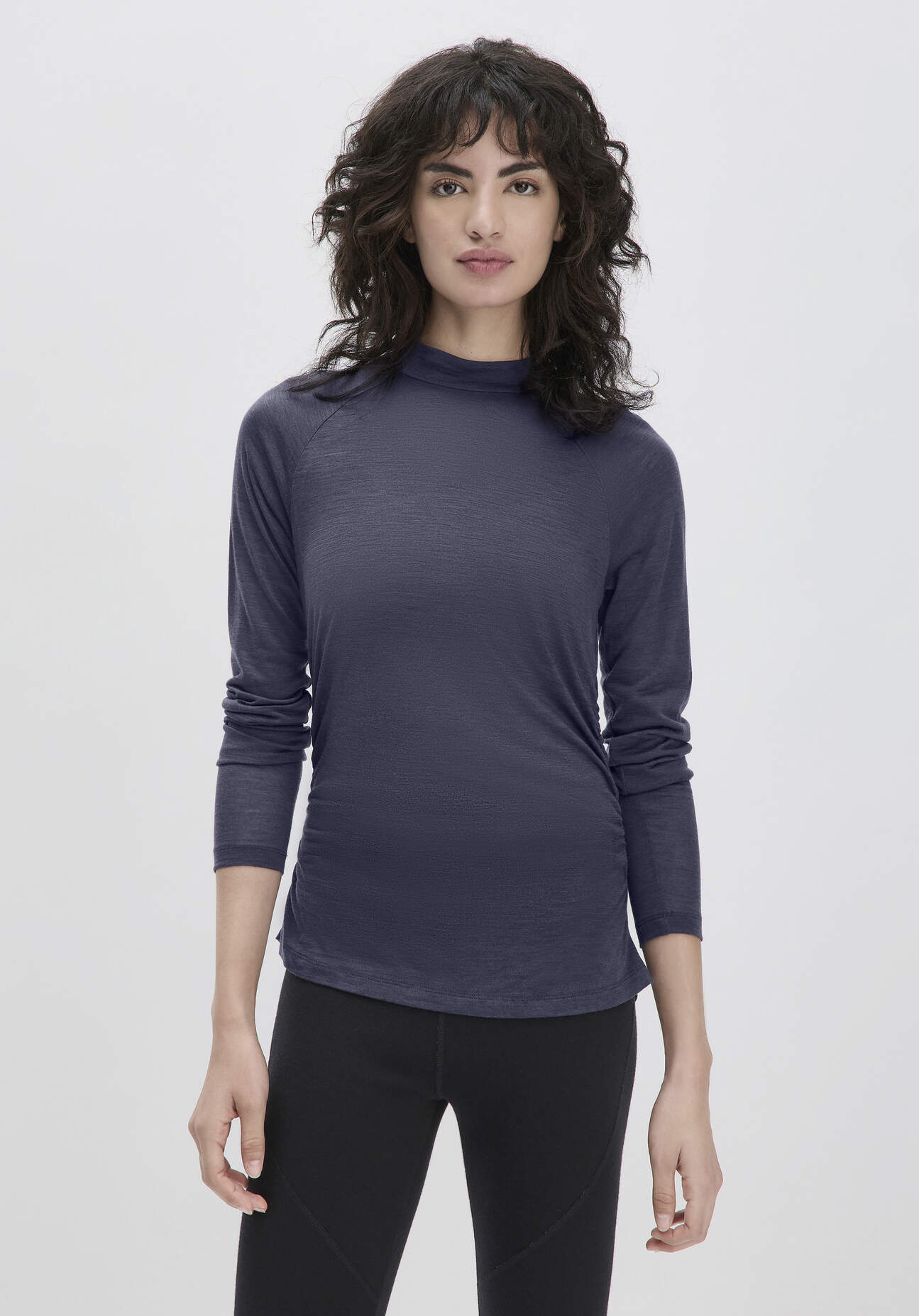 Thumbnail - hessnatur Loungewear Shirt Langarm Slim ACTIVE FUNCTIONAL aus Bio-Merinowolle und TENCEL™ Lyocell - lila - Größe 36