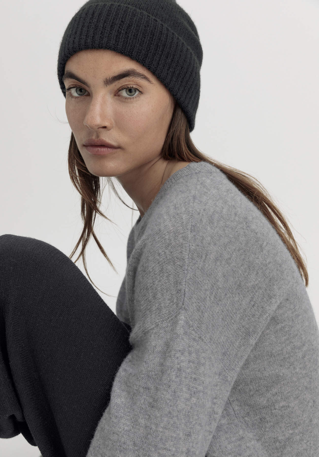hessnatur Damen Mütze BETTER RECYCLING aus Cashmere - schwarz Größe One Size