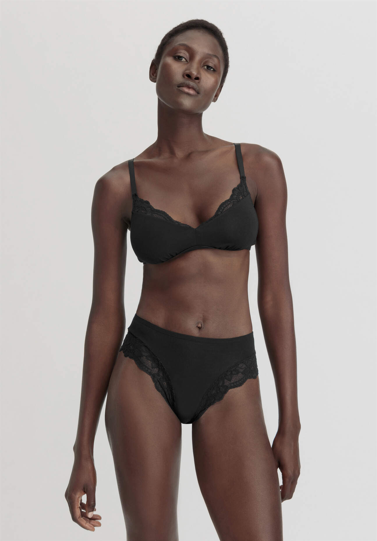 hessnatur Damen Panty PURE SENSE LACE aus TENCEL™ Modal - schwarz Größe 46