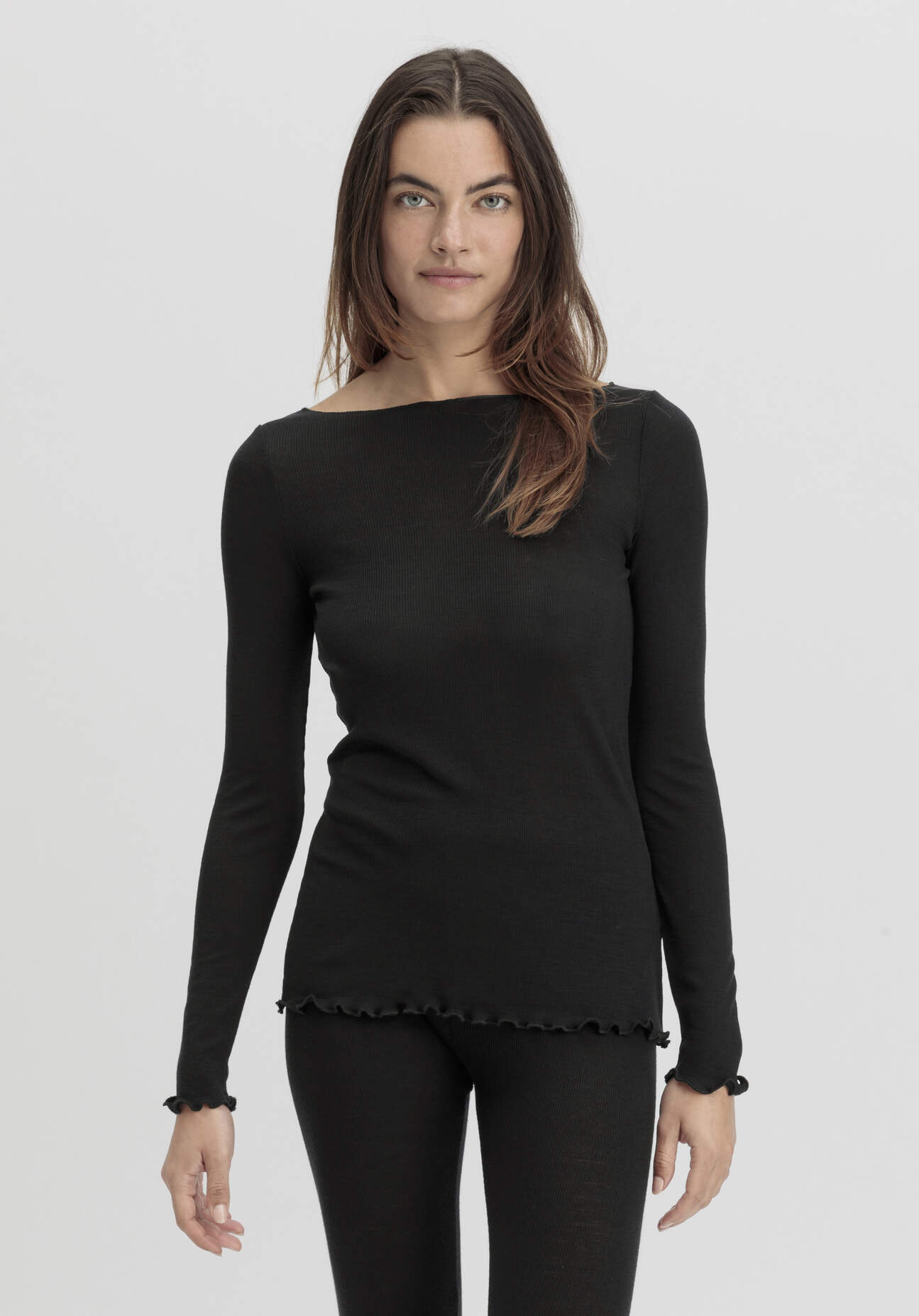 hessnatur Damen Longsleeve WARM TOUCH aus Bio-Merinowolle und TENCEL™ Lyocell - schwarz Grösse38