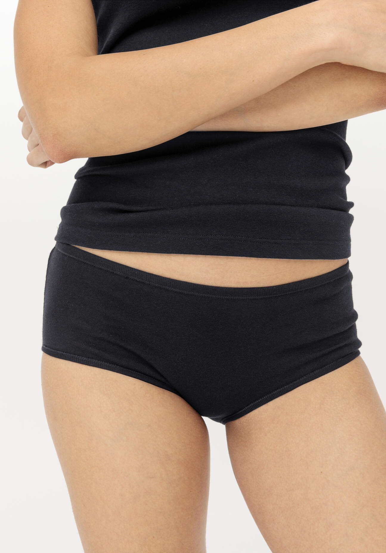 hessnatur Damen Panty Regular Cut im PURE COTTON aus Bio-Baumwolle - schwarz Größe 34