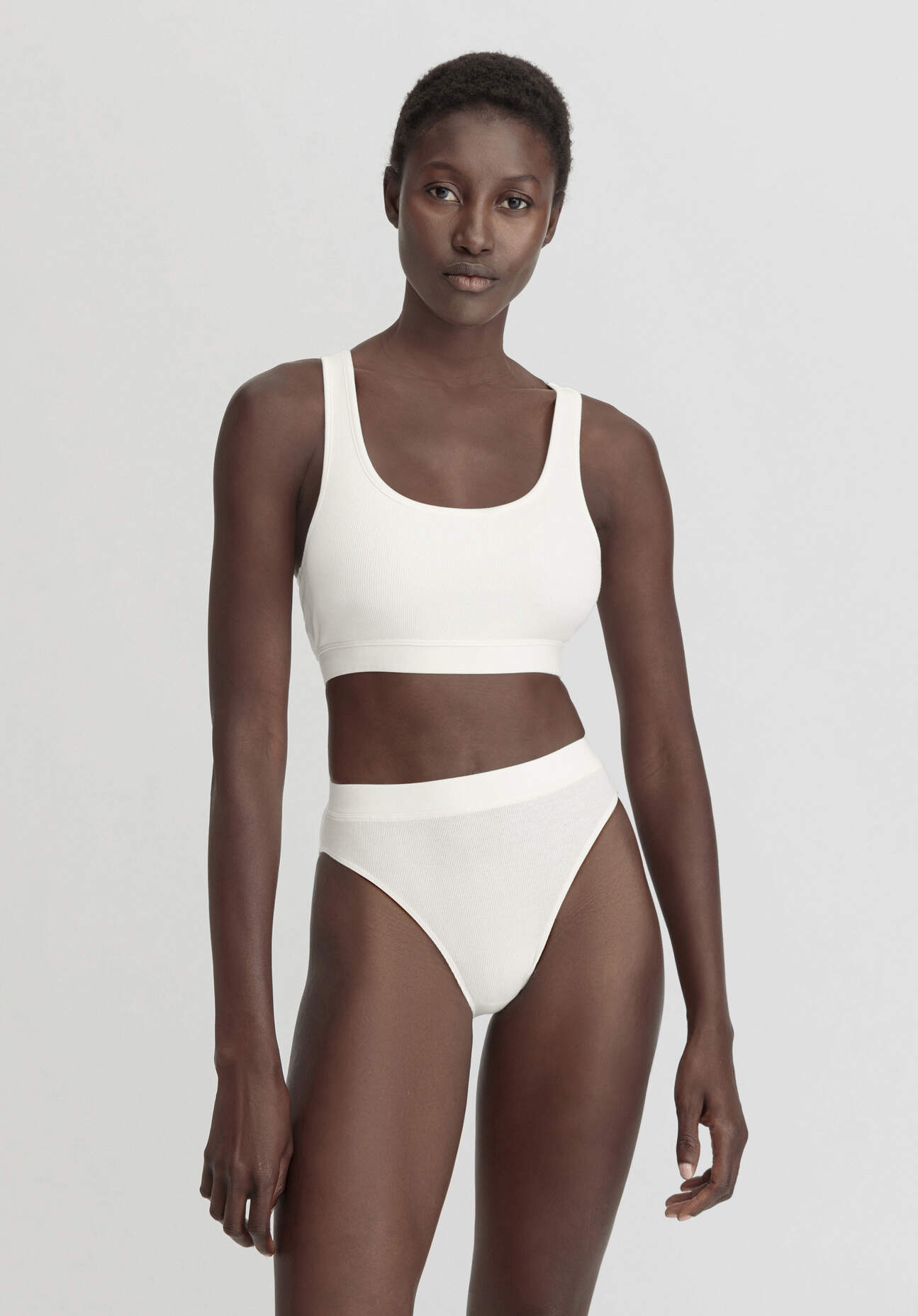 hessnatur Damen Bustier Racerback SOFT RIB aus Bio-Baumwolle - weiß Größe 34