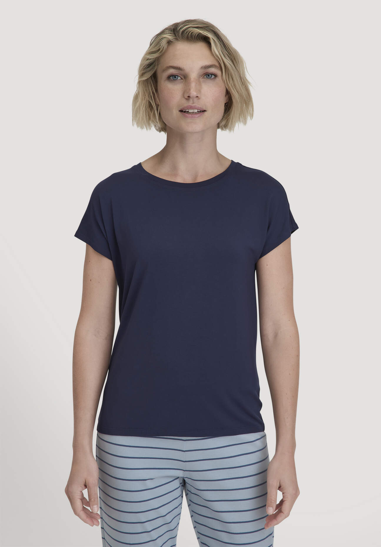 hessnatur Damen Schlaf T-Shirt PURE FLOW aus TENCEL™ Modal - blau Grösse34