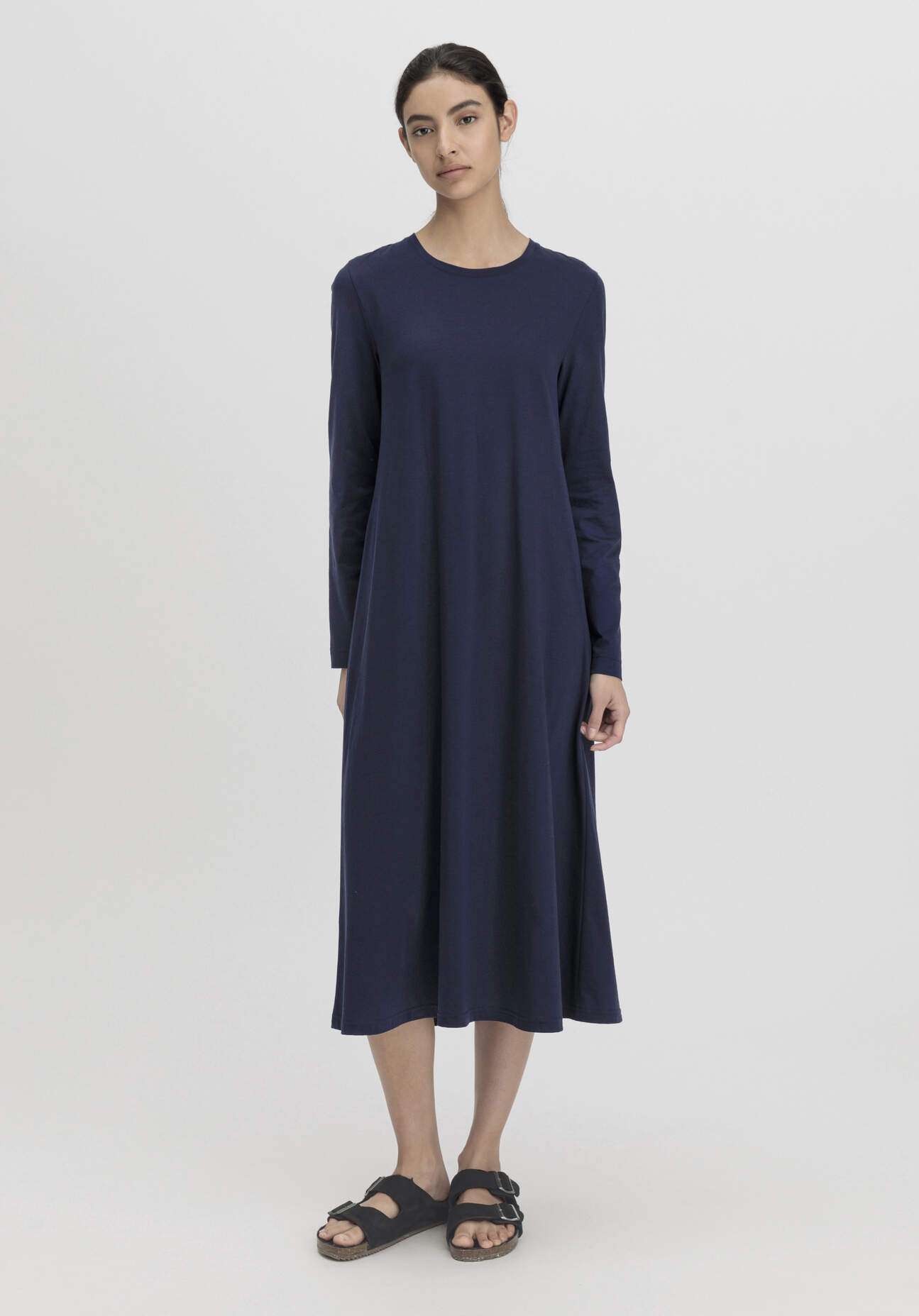 hessnatur Damen Langarm Nachthemd Slim PURE COTTON aus Bio-Baumwolle - blau Größe 42