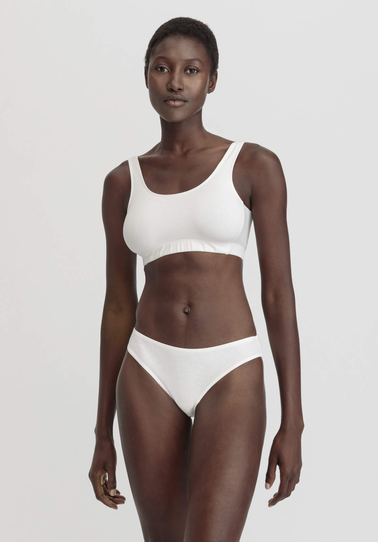 hessnatur Damen Panty Regular Cut COTTON FEEL aus Bio-Baumwolle - weiß Größe 46