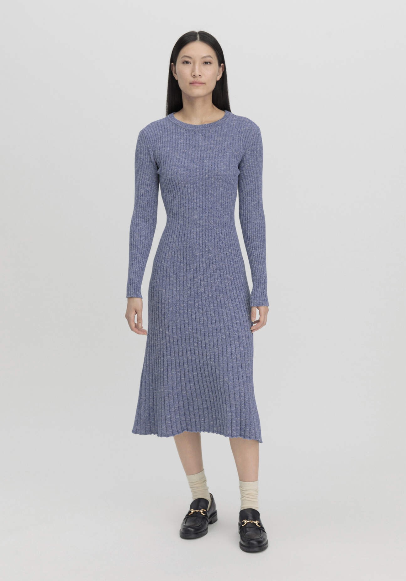 Thumbnail - hessnatur Damen Strickkleid Midi Slim aus Bio-Baumwolle - blau - Größe 34