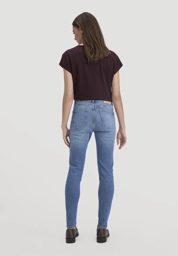LINA Mid Rise Skinny jeans made from organic denim - 1