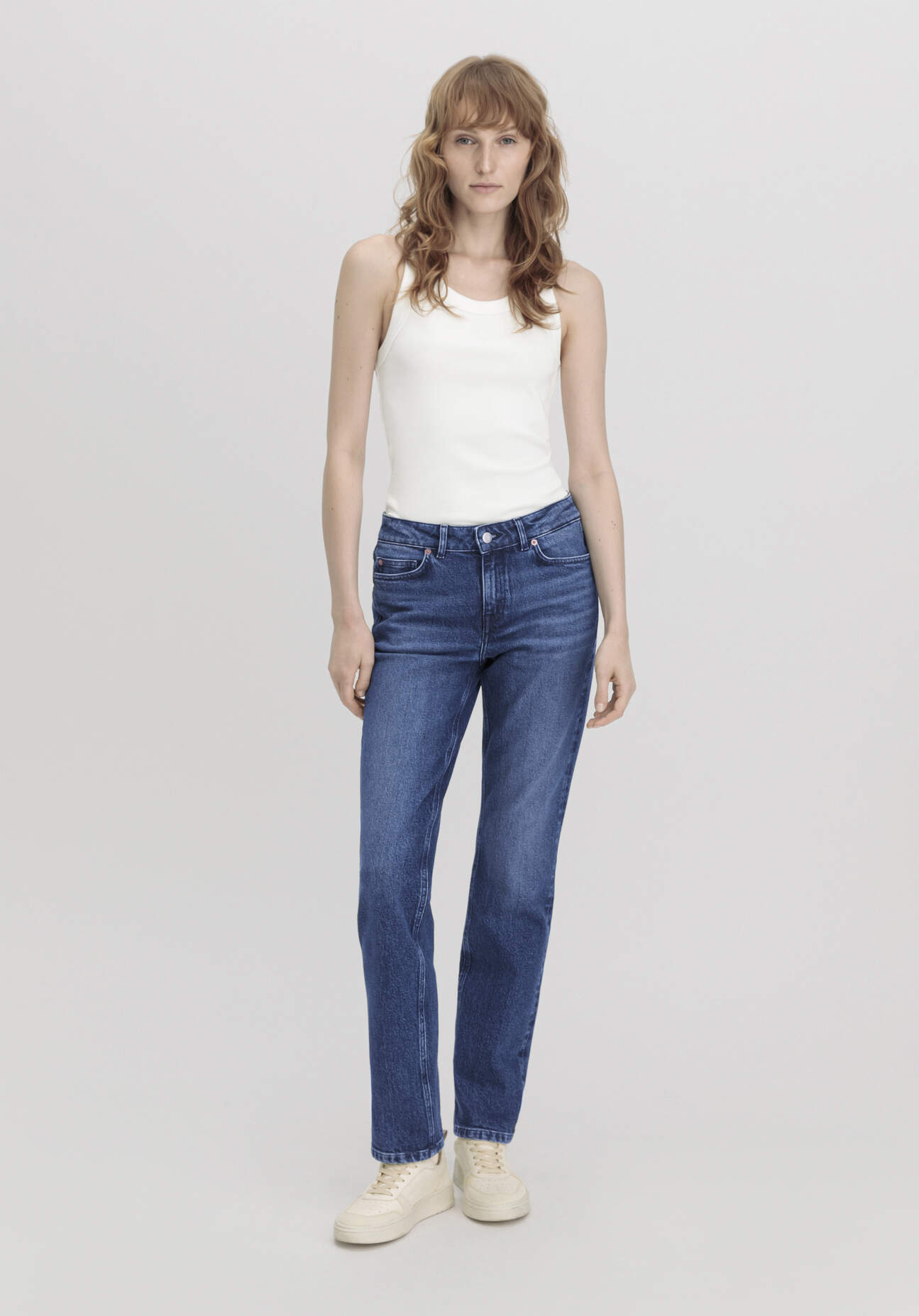 hessnatur Damen Jeans MARIE Mid Rise Straight aus Bio-Denim - blau Größe 28/32