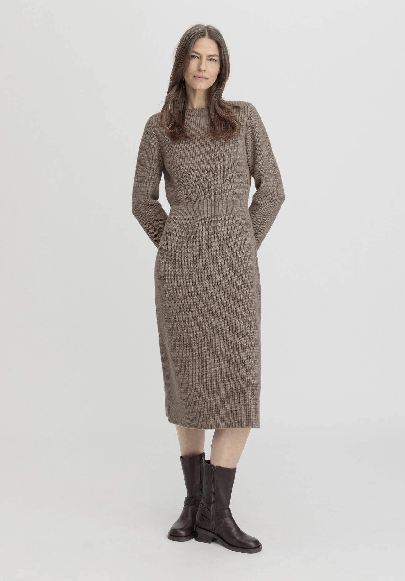 hessnatur Damen Strickkleid Midi Regular aus Bio-Baumwolle und Schurwolle - braun Größe XS