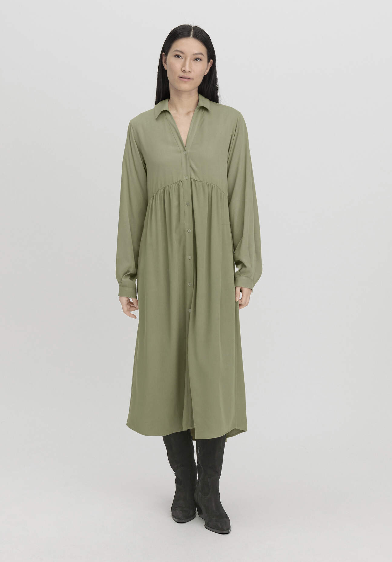 Thumbnail - hessnatur Damen Kleid Midi Relaxed aus LENZING™ ECOVERO™ - grün - Größe 38