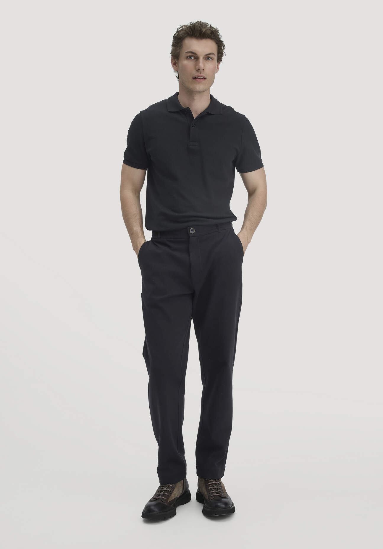 Thumbnail - hessnatur Herren Hose Smart Relaxed aus Bio-Baumwolle - schwarz - Größe 36/32