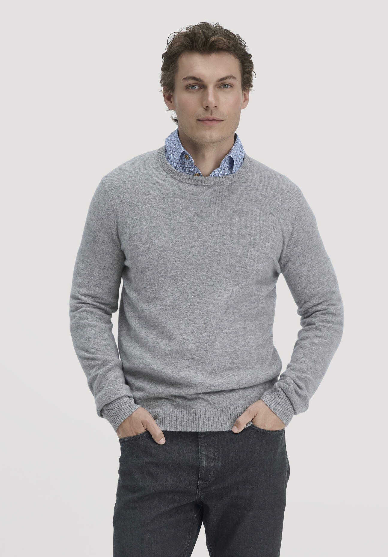 hessnatur Herren Strick Pullover Regular BETTER RECYCLING aus Cashmere - grau Grösse46