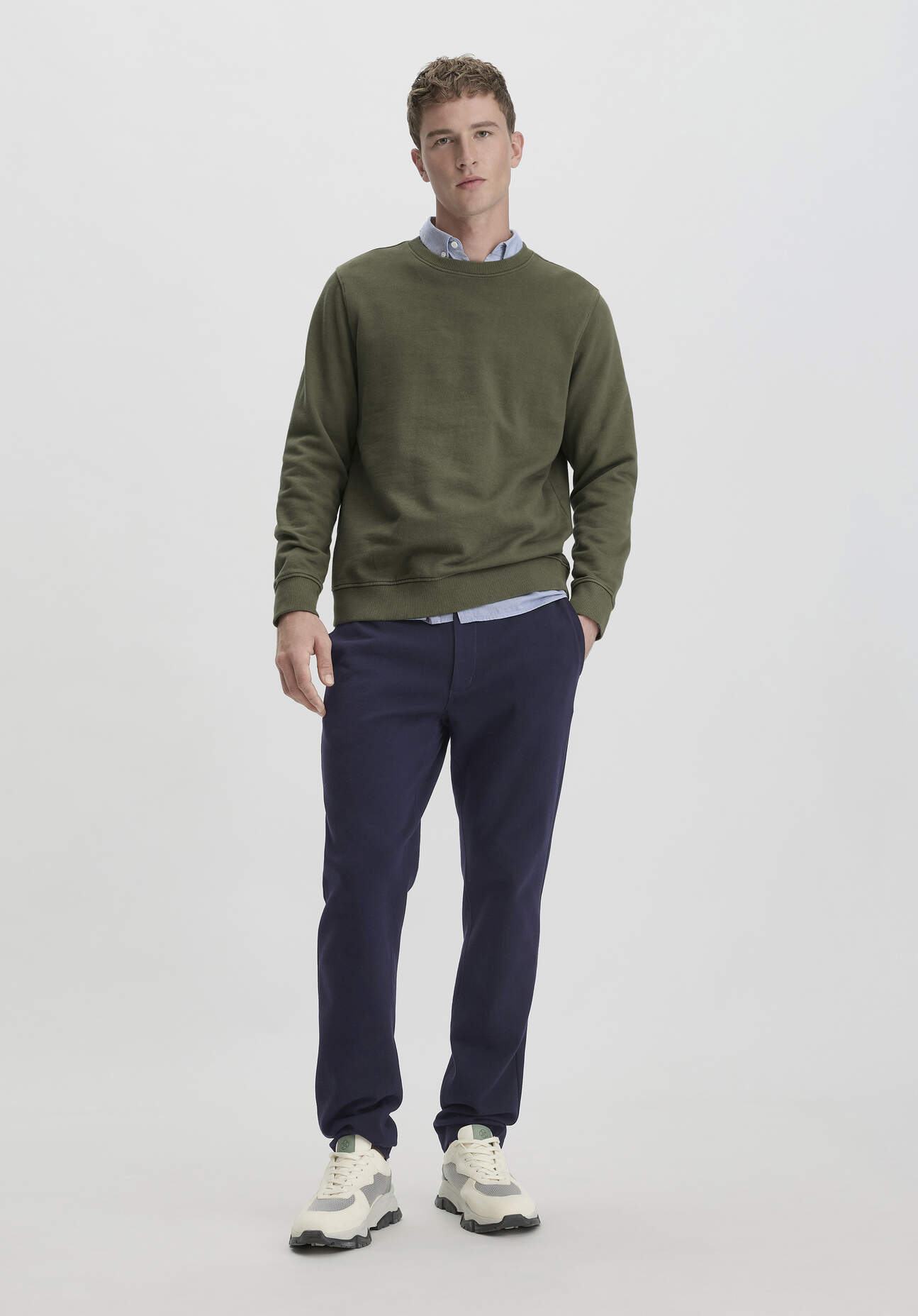 hessnatur Herren Hose TINO Regular aus Bio-Baumwolle - blau Größe 34/34