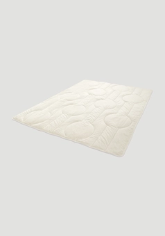 All-season duvet made of linen and organic cotton