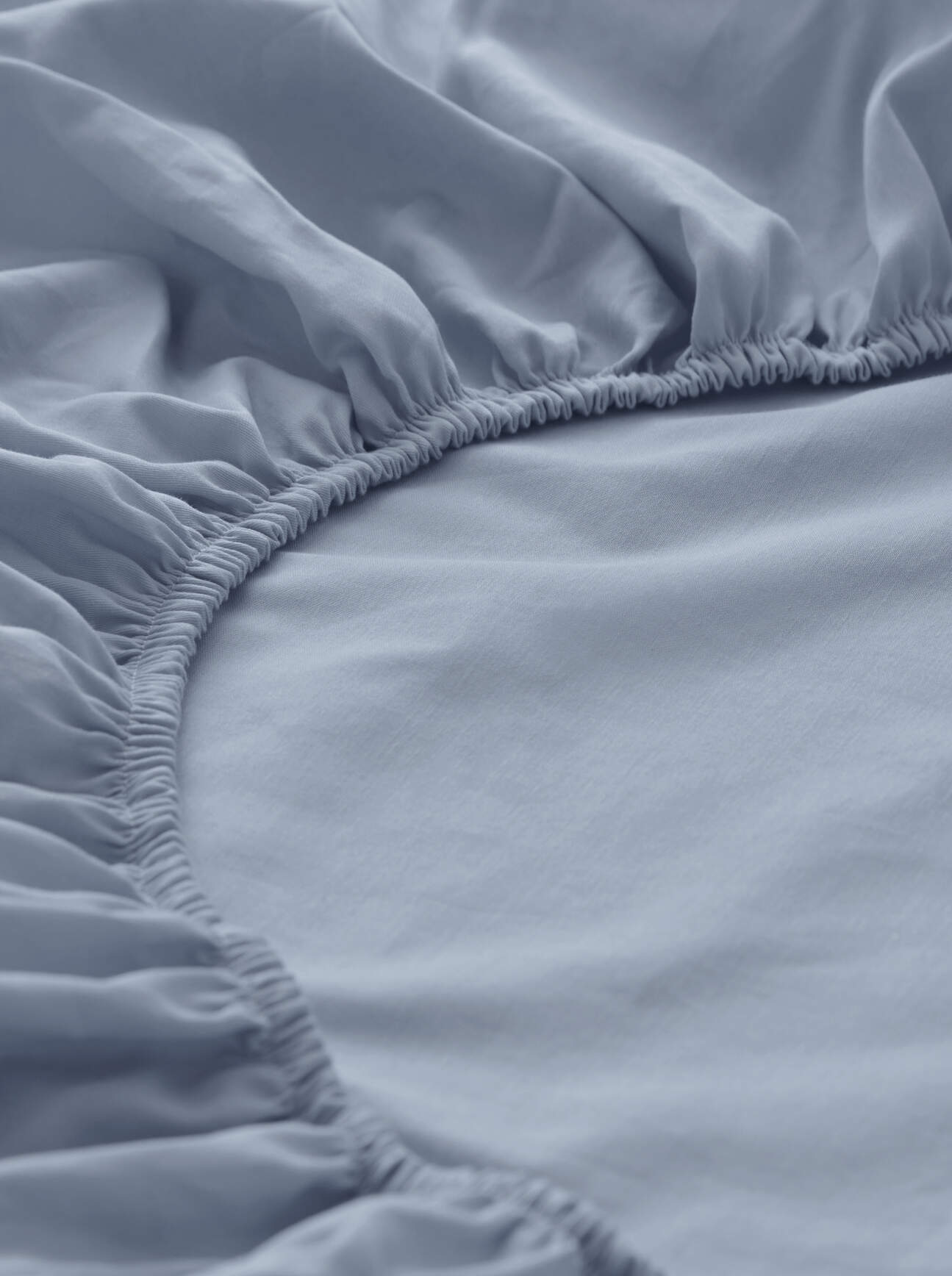 hessnatur Satin Spannbettlaken aus Bio-Baumwolle - blau - Größe 140-160x200 günstig online kaufen