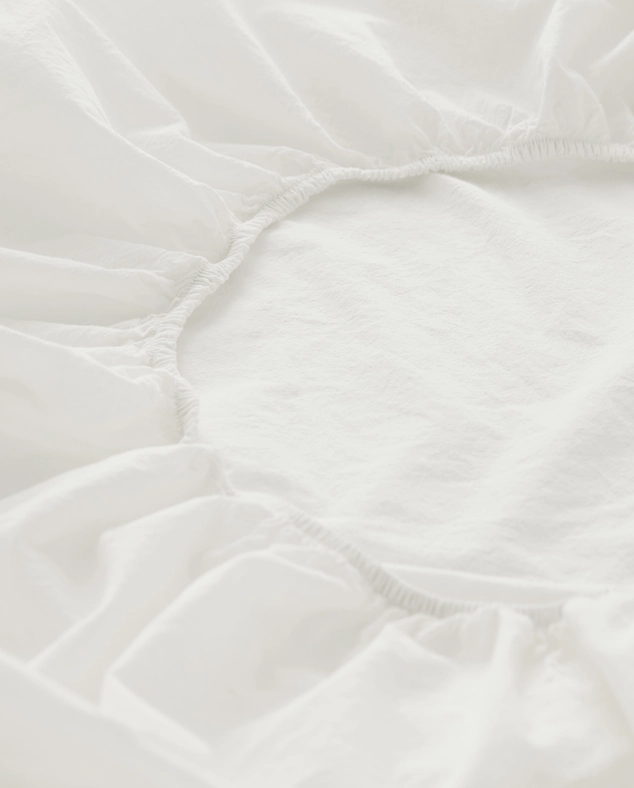 Percale fitted sheet made from pure organic cotton