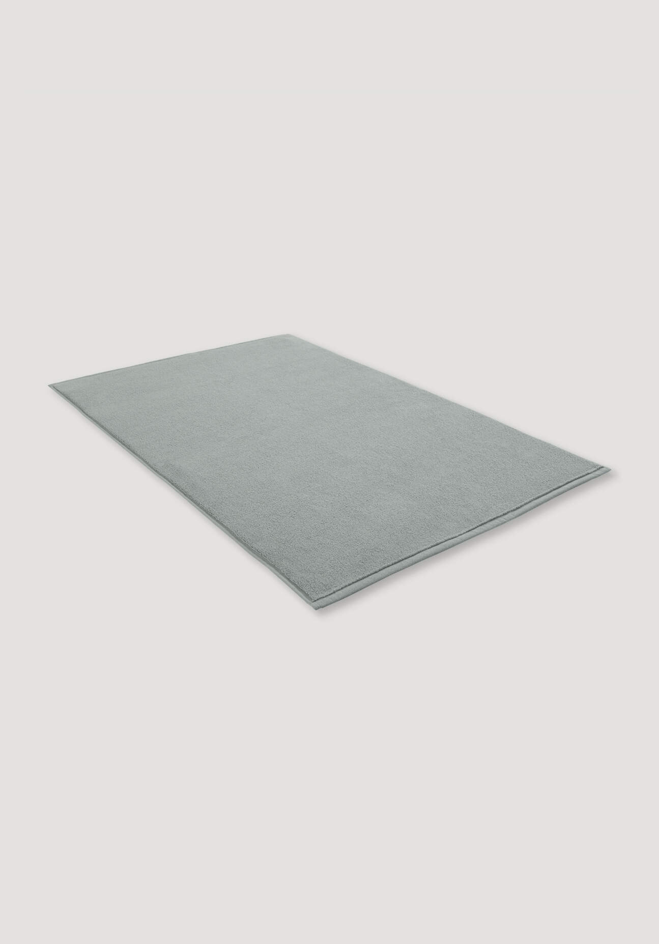 hessnatur Frottier Badematte aus Bio-Baumwolle - grün - Größe 50x80 cm günstig online kaufen