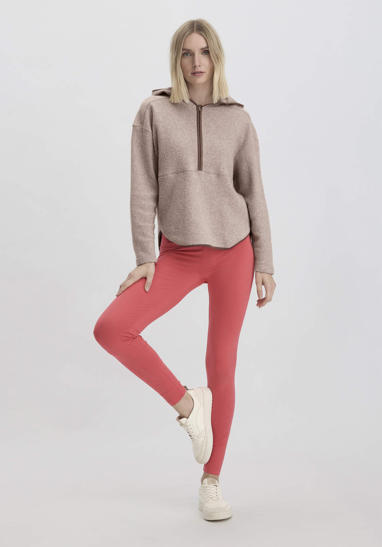hessnatur Loungewear Leggings Fitted Medium Cut ACTIVE LIGHT aus Bio-Baumwolle - rot Größe S/l