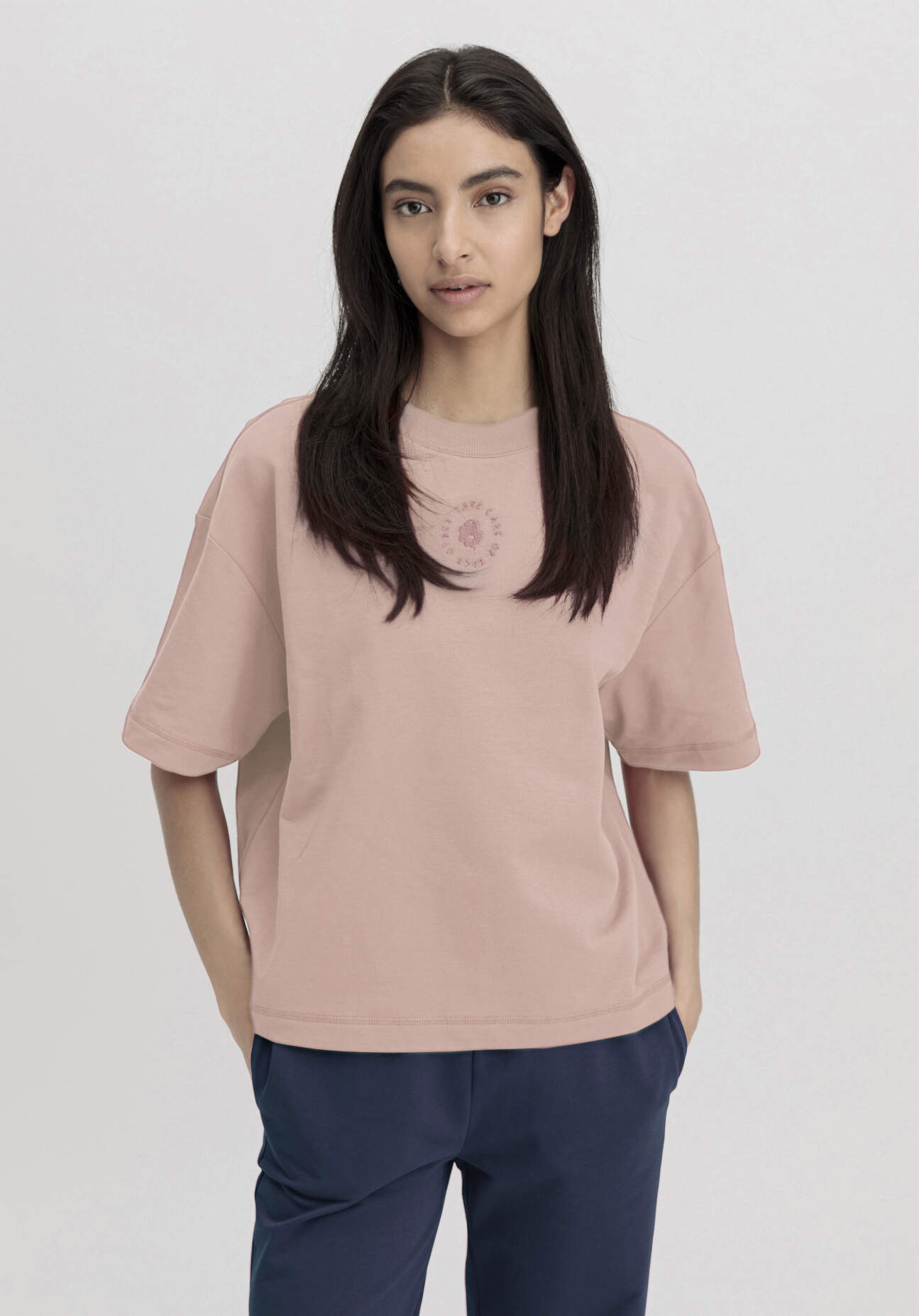 hessnatur Damen T-Shirt Cropped Oversize aus Bio-Baumwolle mit Kapok - rosa Größe 48