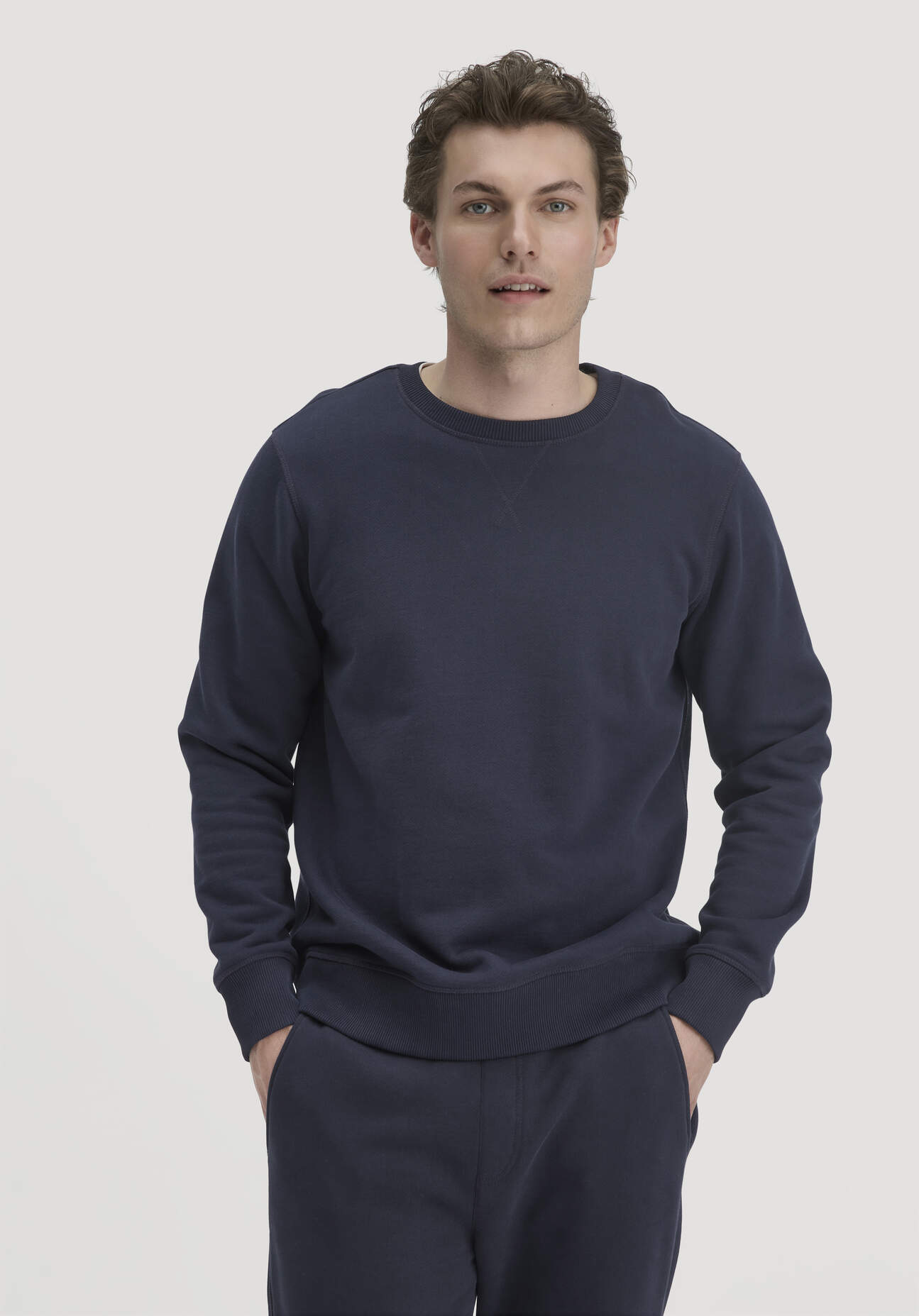 hessnatur Herren Sweatshirt Regular aus Bio-Baumwolle - blau Größe 54