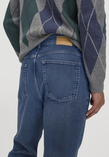 MADS Relaxed Tapered jeans made from organic denim - 2