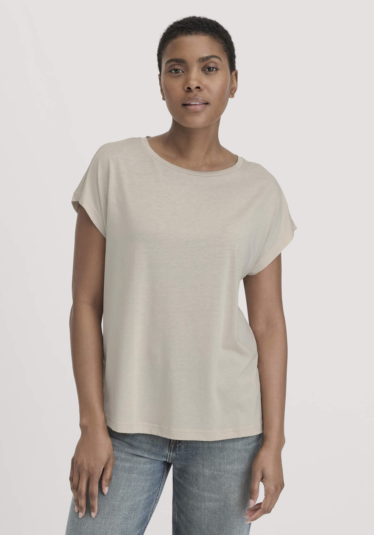 hessnatur Damen T-Shirt Oversize aus TENCEL™ Lyocell mit Bio-Baumwolle - beige Größe XS