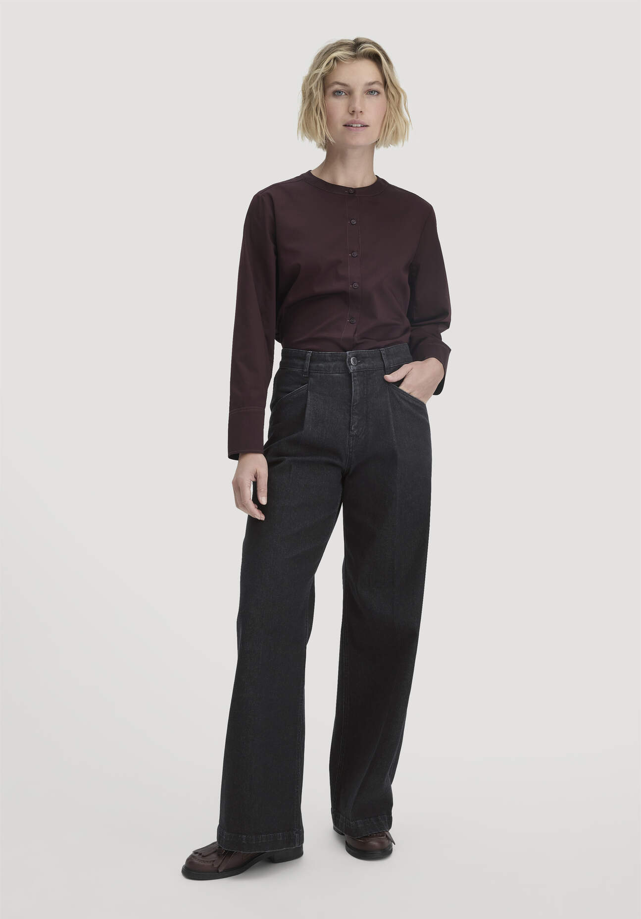 hessnatur Damen Jeans Super Wide Leg BETTER RECYCLING aus Bio-Denim - schwarz Größe 26/32