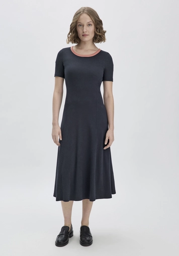 Rib Jersey Kleid Midi Slim aus Bio-Baumwolle - 0