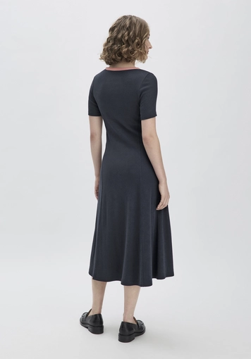 Rib Jersey Kleid Midi Slim aus Bio-Baumwolle - 1