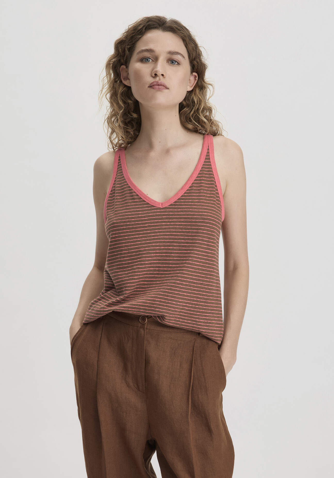 Thumbnail - hessnatur Damen Streifen Jersey Top Regular aus Leinen und Bio-Baumwolle - braun - Größe 34