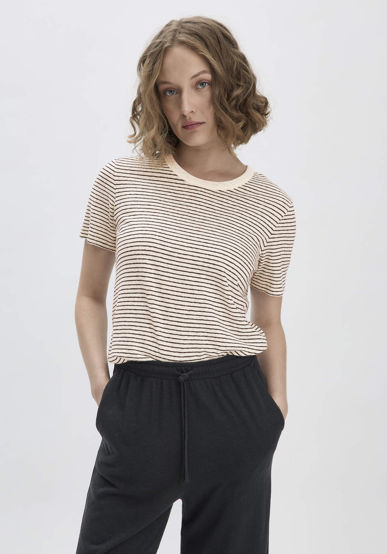 hessnatur Damen Streifen T-Shirt Relaxed aus Leinen mit Bio-Baumwolle - weiß Grösse46