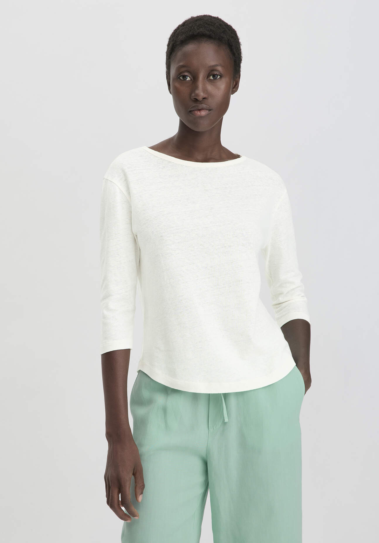 hessnatur Damen Longsleeve Relaxed aus Leinen mit reiner Bio-Baumwolle - weiß Größe 40