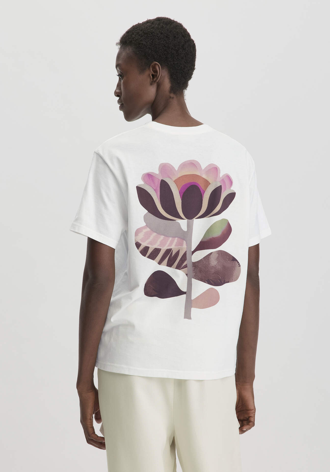 Thumbnail - hessnatur Damen Print T-Shirt Oversize aus Bio-Baumwolle - weiß - Größe 38