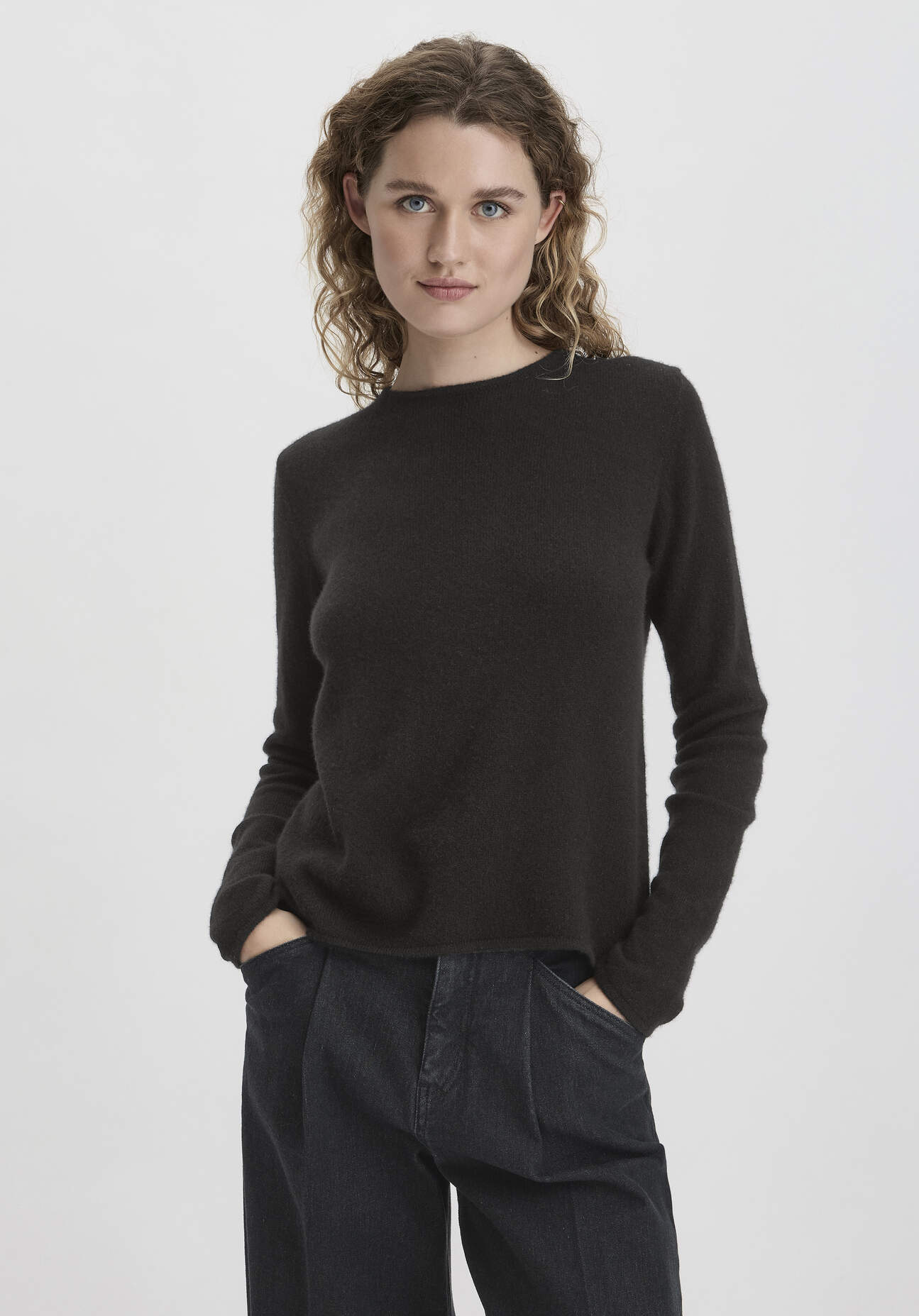 Thumbnail - hessnatur Damen Recycling Strick Pullover Regular aus Kaschmir - schwarz - Größe 36