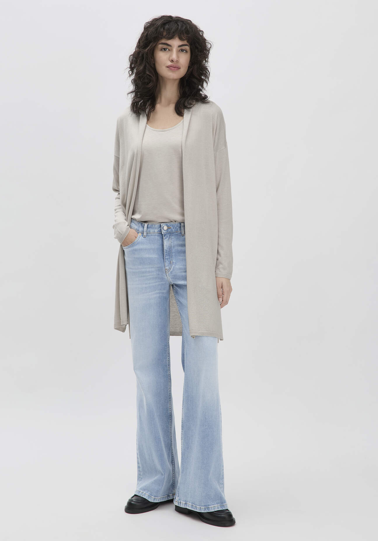 Thumbnail - hessnatur Damen Strick Jacke Oversized aus TENCEL™ Lyocell mit Bio-Baumwolle - beige - Größe XS