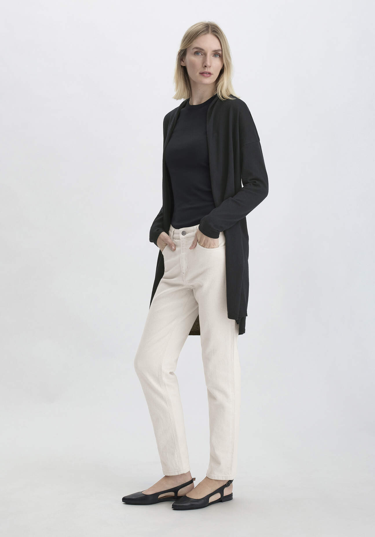 Thumbnail - hessnatur Damen Strick Jacke Oversized aus TENCEL™ Lyocell mit Bio-Baumwolle - schwarz - Größe S